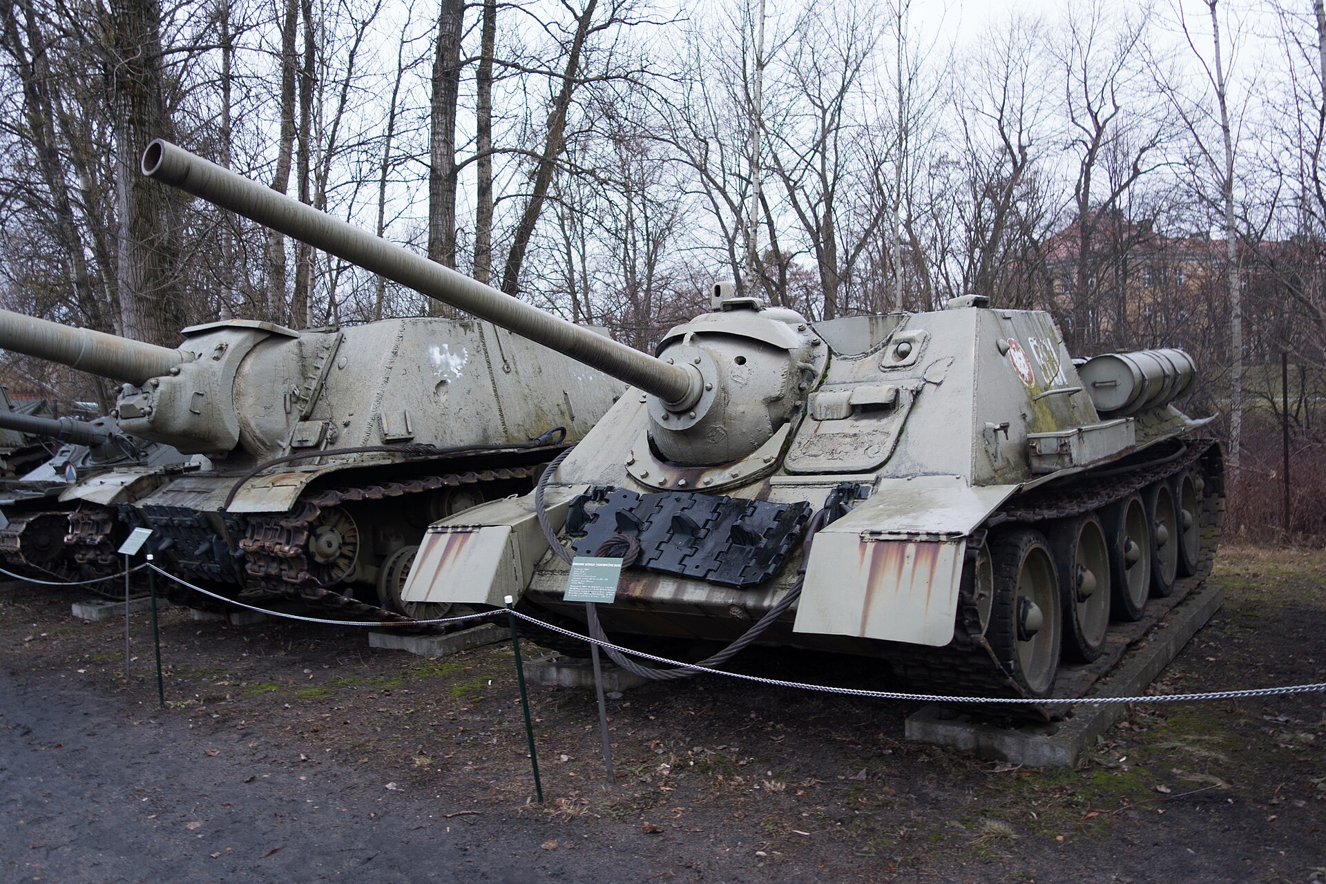 SU-85 4